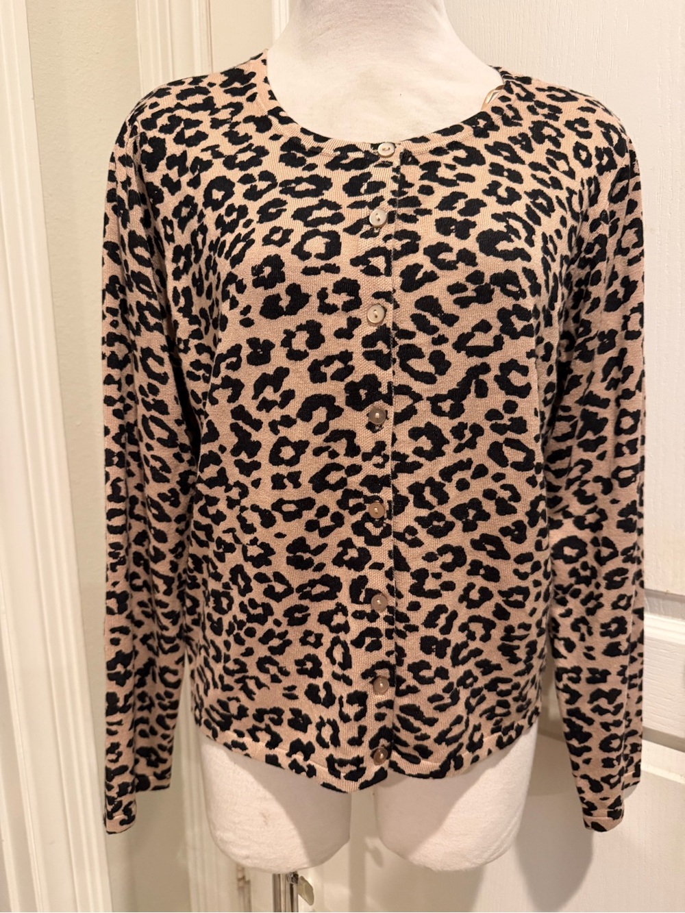 kathy ireland Beige and Black Leopard Print Cardigan - Picture 2 of 13